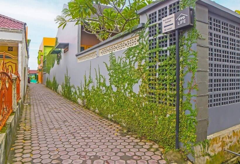 Szálloda Oyo 92341 Oetama Syariah