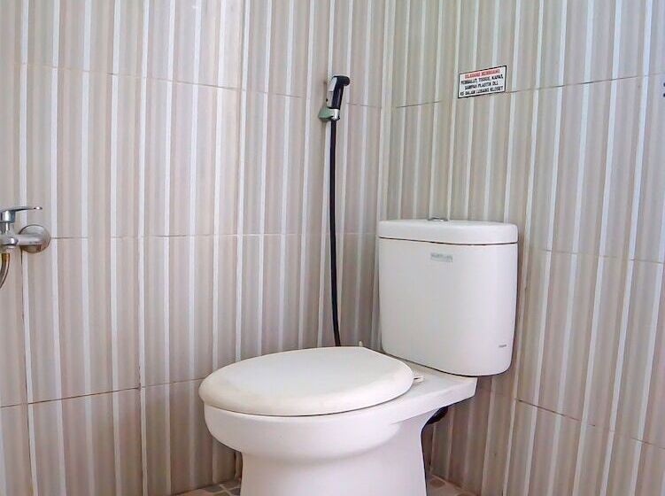 Szálloda Oyo 92341 Oetama Syariah