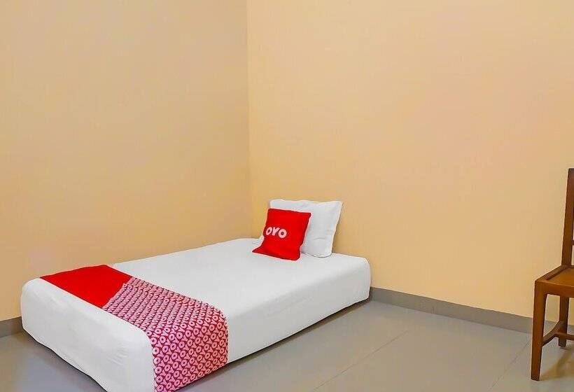 Szálloda Oyo 92341 Oetama Syariah