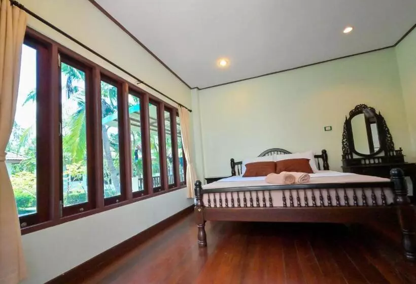 Majatalo Poowadee Resort