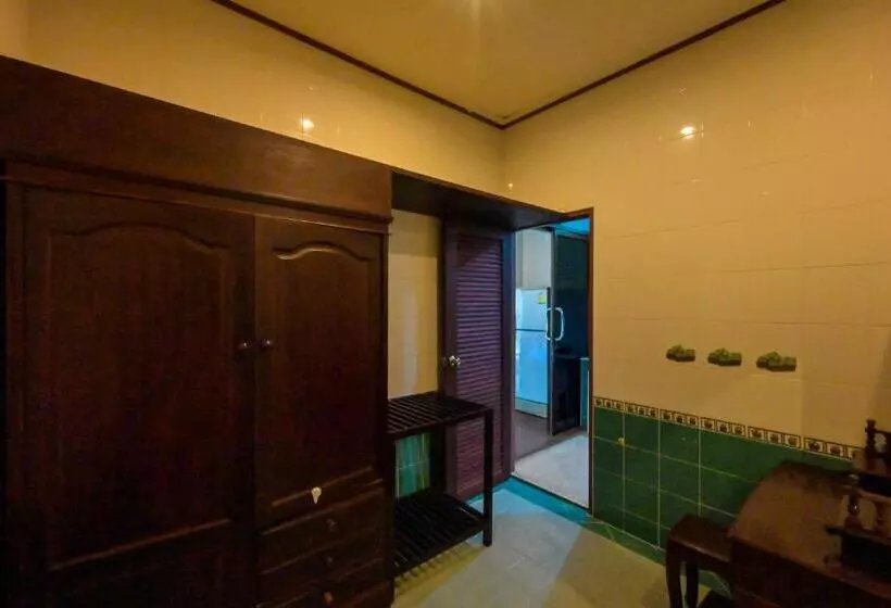 Majatalo Poowadee Resort