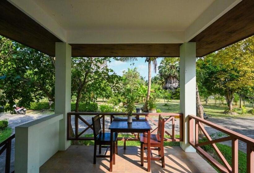 Pensão Poowadee Resort