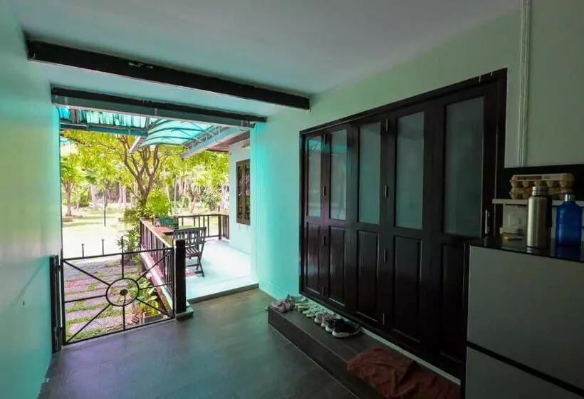 Majatalo Poowadee Resort