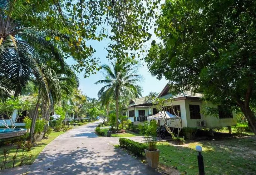 Majatalo Poowadee Resort