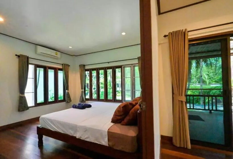 Majatalo Poowadee Resort