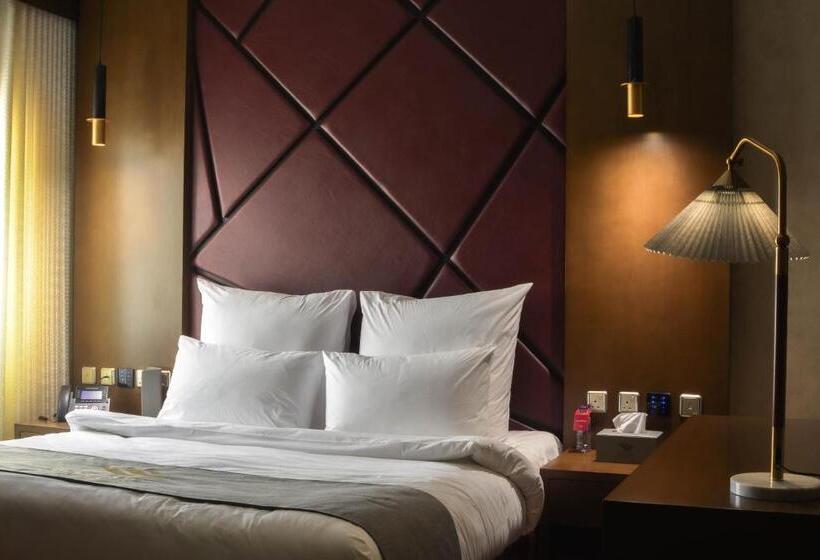 Redwaves Hotel فندق ريدويفز