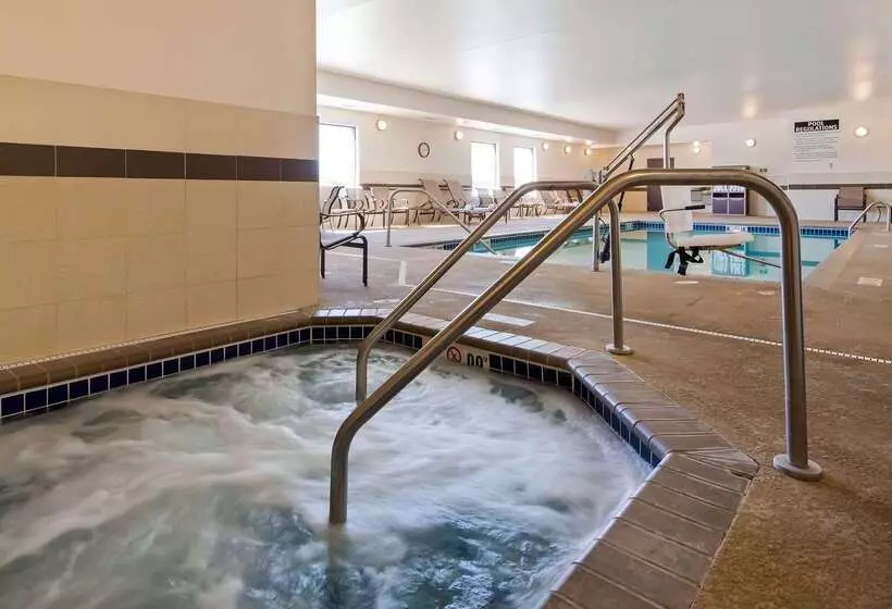 هتل Best Western Plus Lincoln Inn & Suites