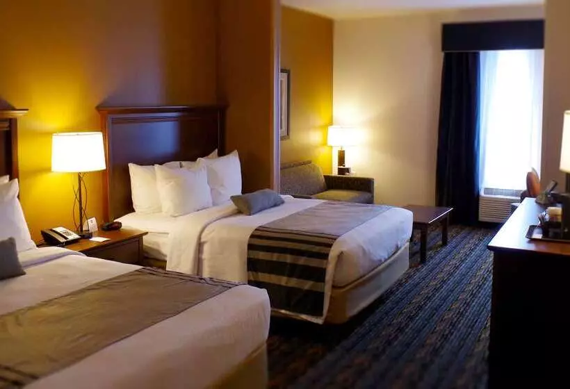 هتل Best Western Plus Lincoln Inn & Suites