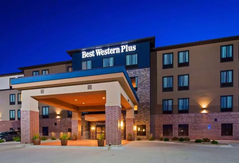 هتل Best Western Plus Lincoln Inn & Suites