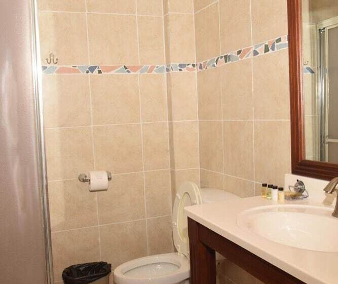 هتل Brandsville Suites