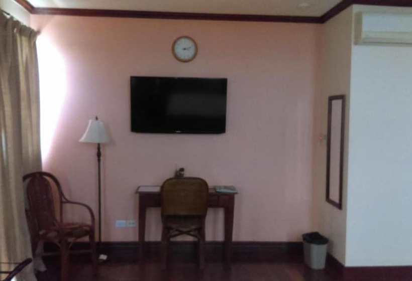 هتل Brandsville Suites