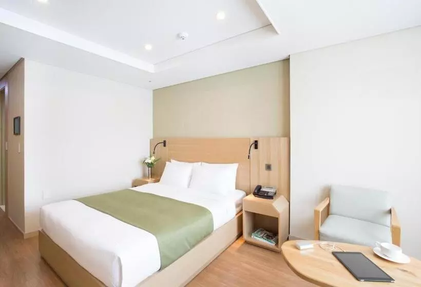 Crown Harbor Hotel Busan