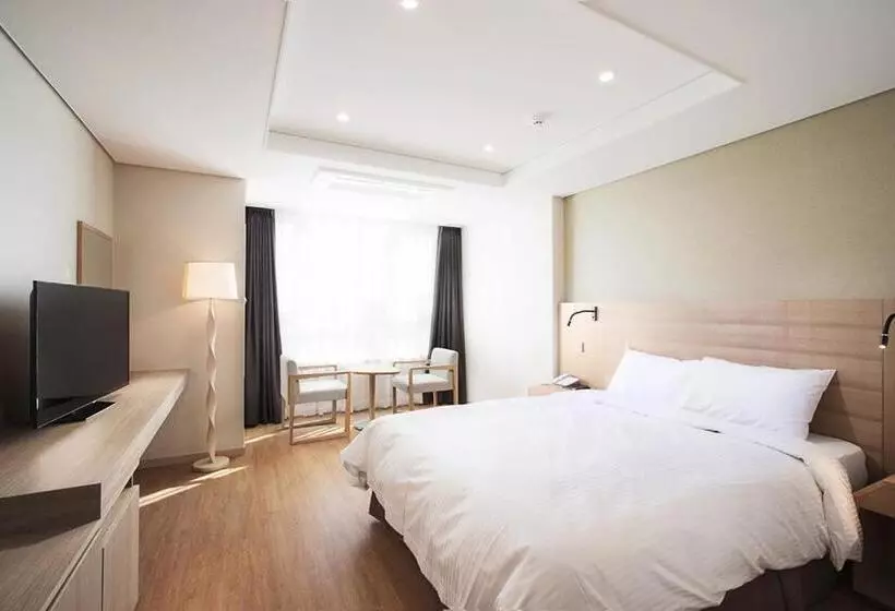 Crown Harbor Hotel Busan