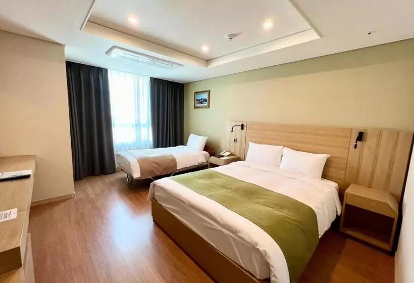 Crown Harbor Hotel Busan