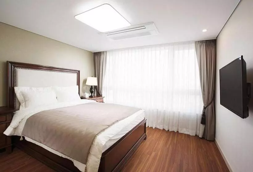 Crown Harbor Hotel Busan