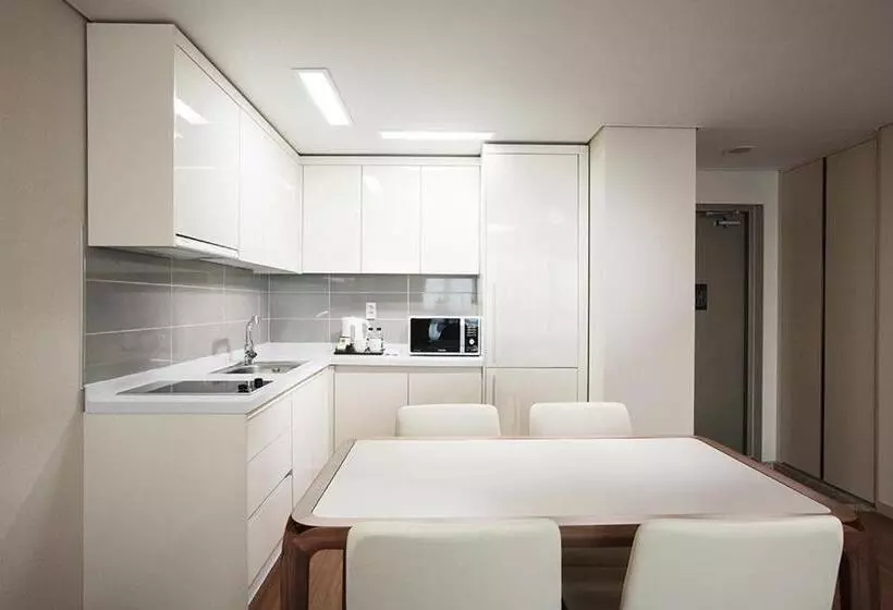 Crown Harbor Hotel Busan