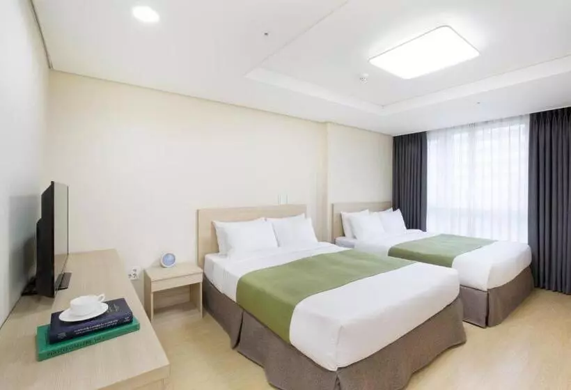 Crown Harbor Hotel Busan