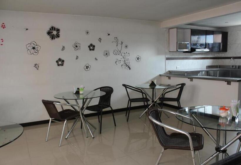 בית מלון כפרי Dorado Plaza Bogota