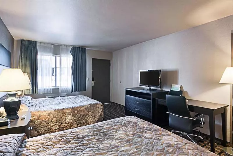 Отель Econo Lodge