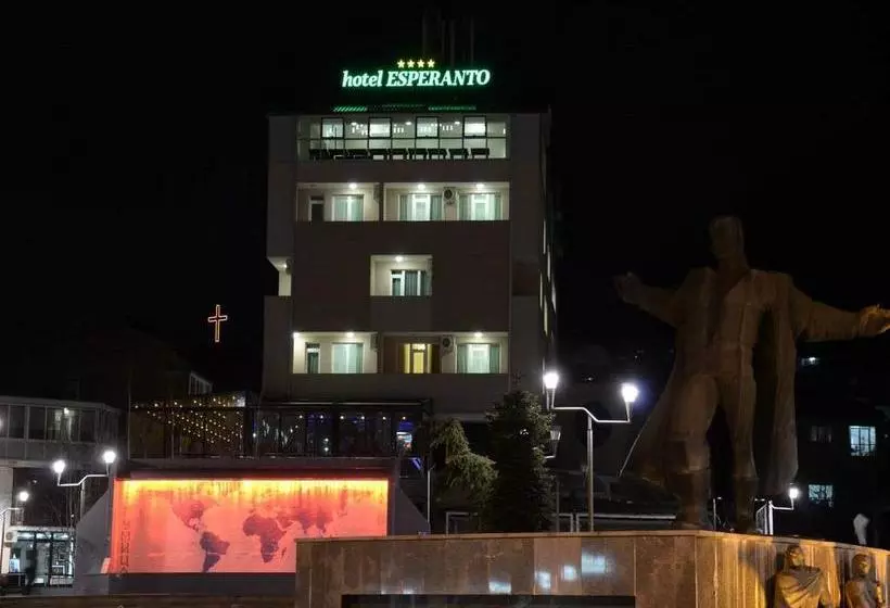 酒店 Esperanto