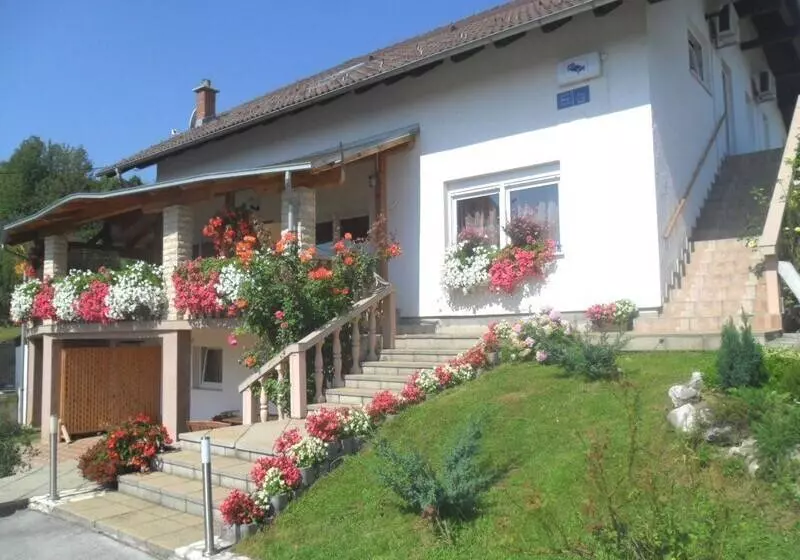 Hotel Guesthouse Sara