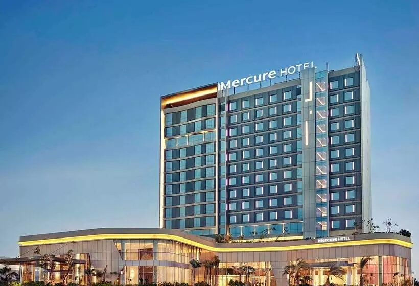 ホテル Mercure Karawang