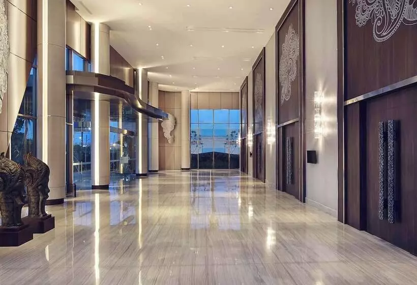 ホテル Mercure Karawang