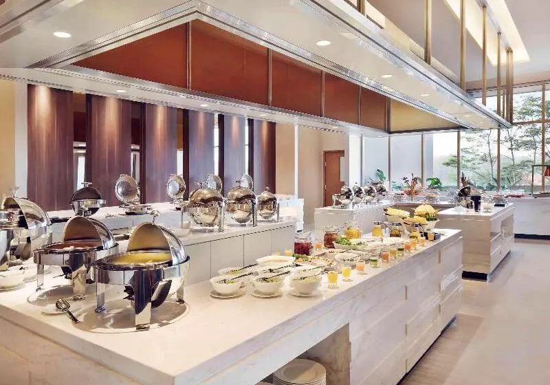 ホテル Mercure Karawang