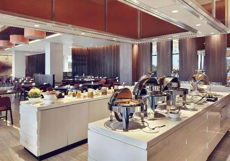 ホテル Mercure Karawang