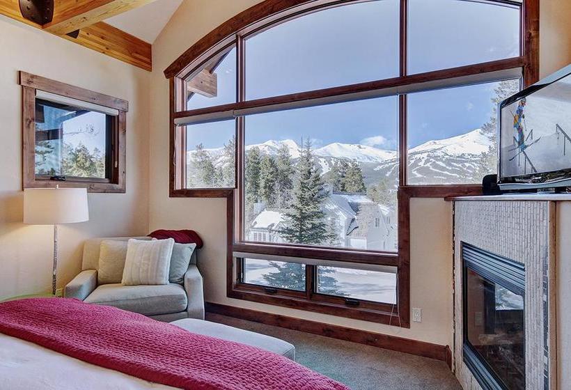 هتل Mountain Majesty Manor