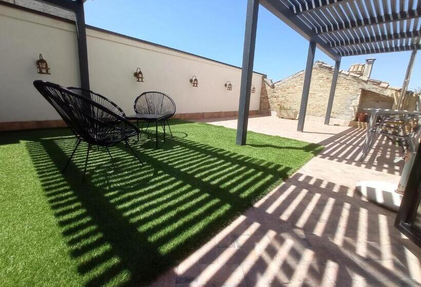 Отель Oviv Dimora Del Borgo