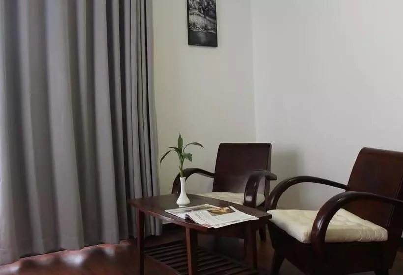 בית מלון כפרי Palm Tree Boutique