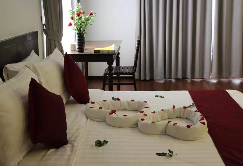 בית מלון כפרי Palm Tree Boutique