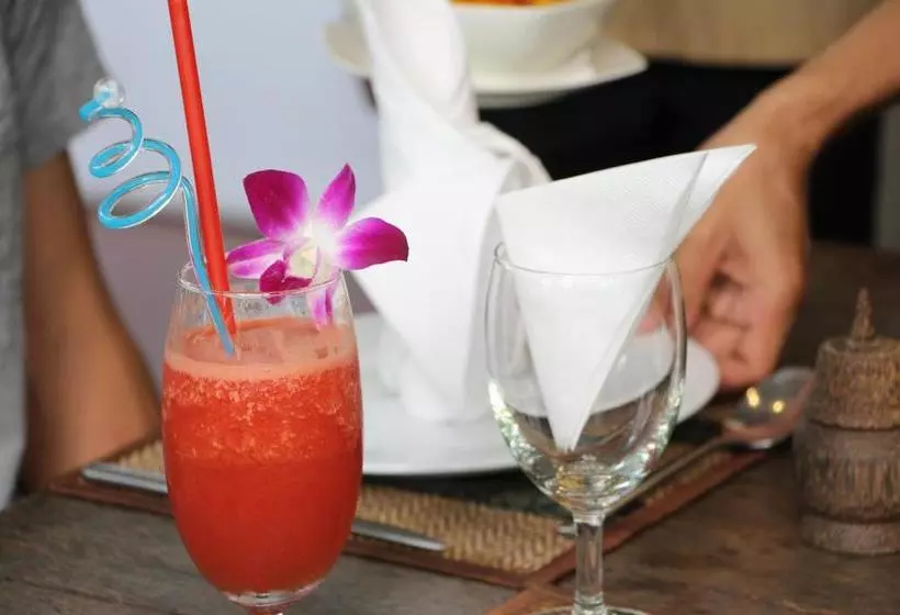 בית מלון כפרי Palm Tree Boutique