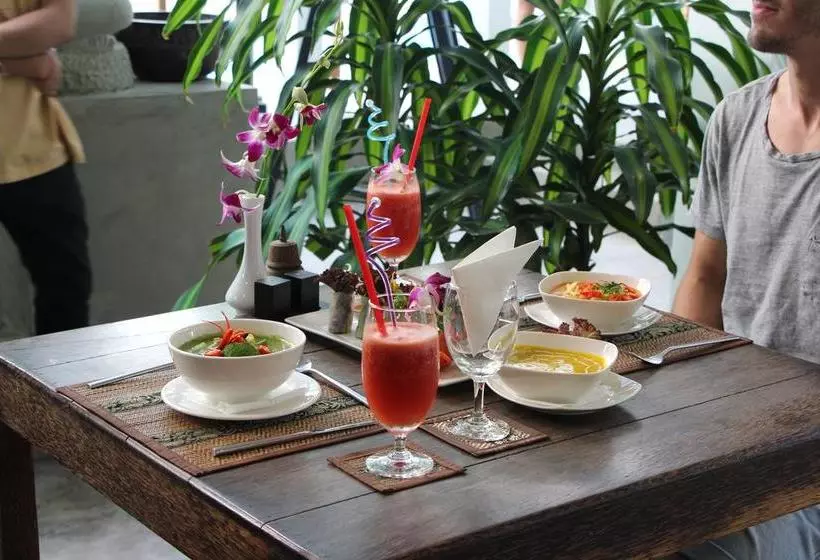 בית מלון כפרי Palm Tree Boutique