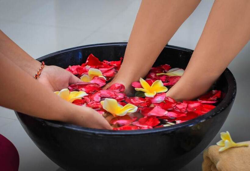 Отель Royal Samaja Villas