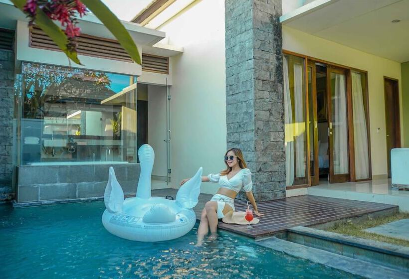 Отель Royal Samaja Villas