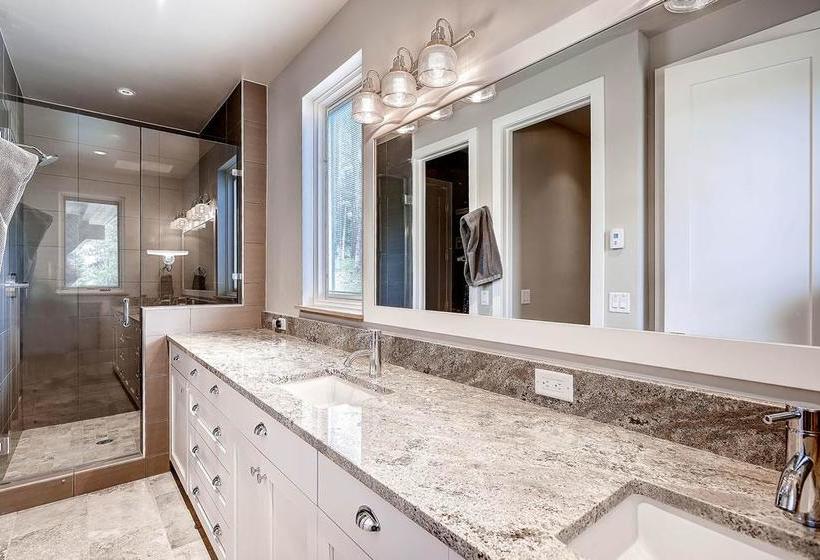 فندق Sunrise Ski Haus