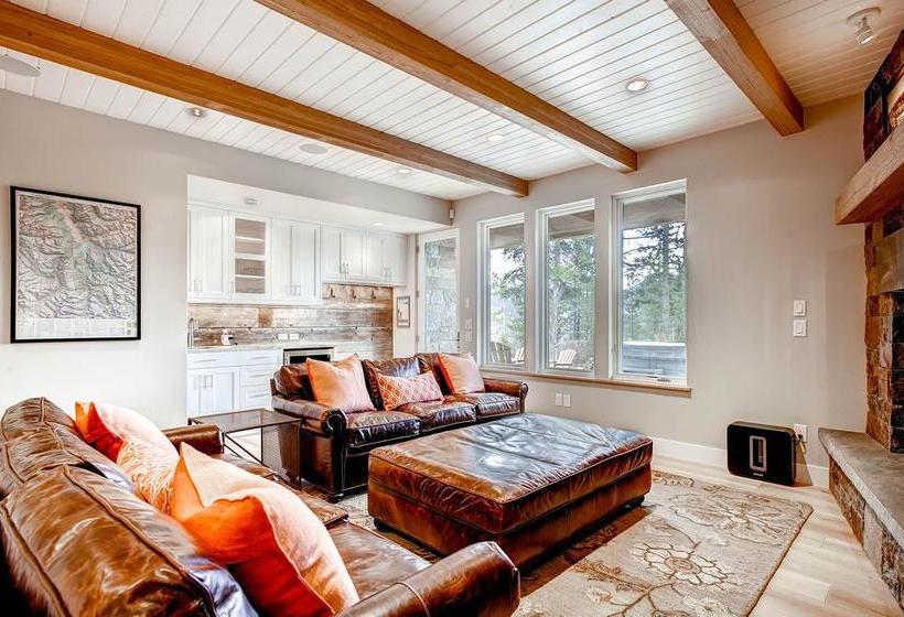 فندق Sunrise Ski Haus