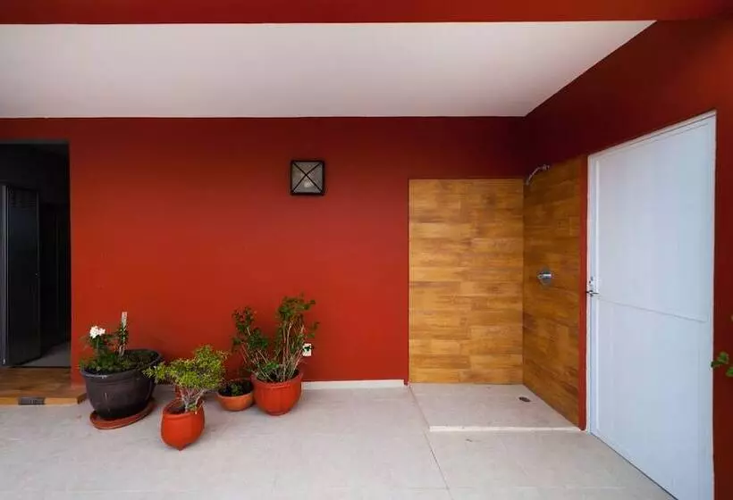 هتل The 5th Avenue