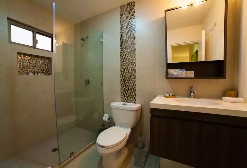 هتل The 5th Avenue