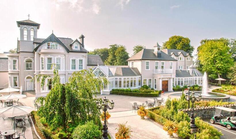 فندق Tullyglass House