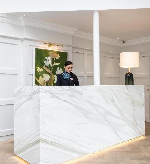 فندق Tullyglass House