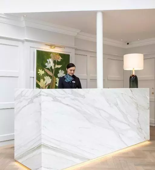 Hotelli Tullyglass House