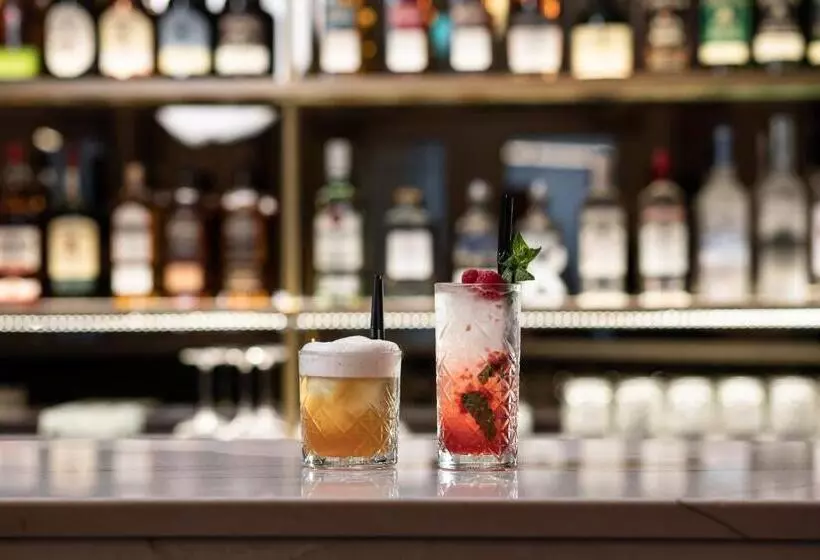 Hotelli Tullyglass House