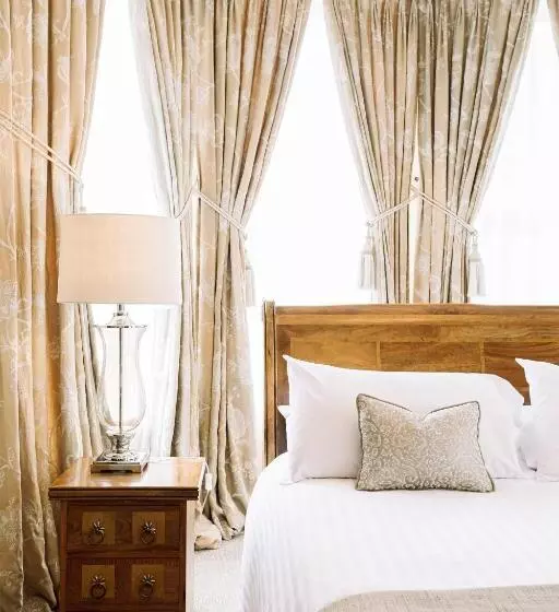 Hotelli Tullyglass House