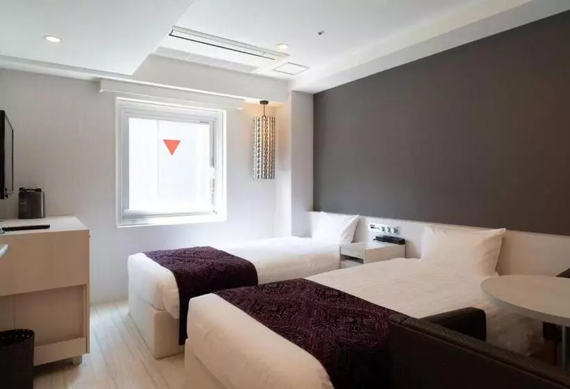 Otel LiVEMAX Umeda Central