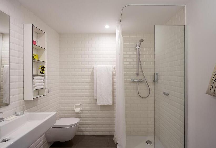 اقامتگاه The Social Hub Paris La Défense