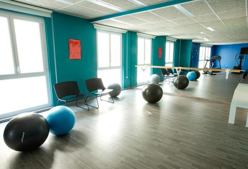 اقامتگاه The Social Hub Paris La Défense