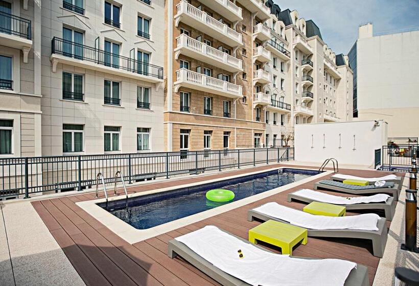 اقامتگاه The Social Hub Paris La Défense